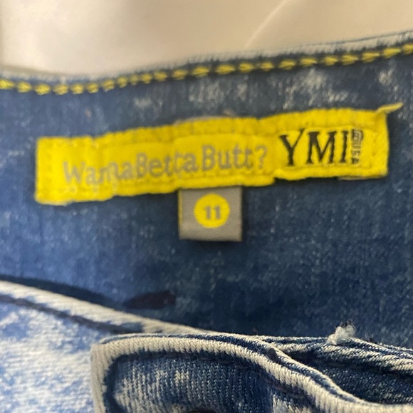 YMI Bleach washed shorts✨ - Picture 3 of 6